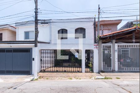 Casa à venda com 275m², 3 quartos e sem vaga Casa à venda com 275m², 3 quartos e sem vagaFachada