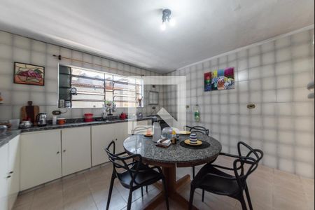 Casa à venda com 275m², 3 quartos e sem vaga Casa à venda com 275m², 3 quartos e sem vagaCozinha
