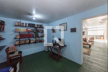 Casa à venda com 275m², 3 quartos e sem vaga Casa à venda com 275m², 3 quartos e sem vagaEscritório - Piso Inferior