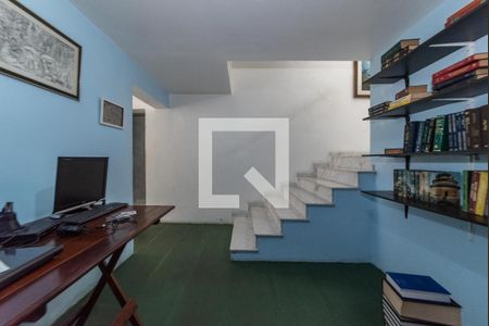 Casa à venda com 275m², 3 quartos e sem vaga Casa à venda com 275m², 3 quartos e sem vagaEscritório - Piso Inferior