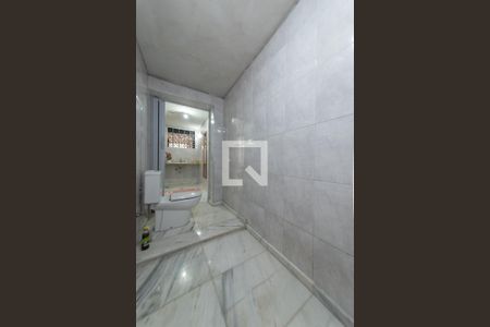 Casa à venda com 275m², 3 quartos e sem vaga Casa à venda com 275m², 3 quartos e sem vagaÁrea Gourmet - Banheiro