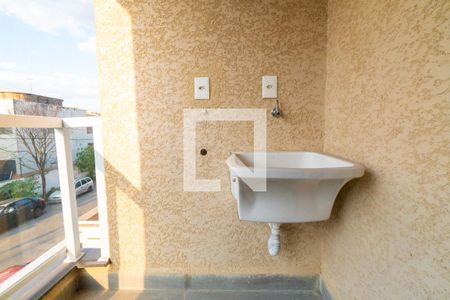 Apartamento para alugar com 51m², 2 quartos e 1 vagaSacada Detalhe