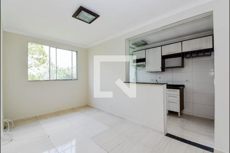 Sala de apartamento para alugar com 2 quartos, 45m² em Água Chata, Guarulhos