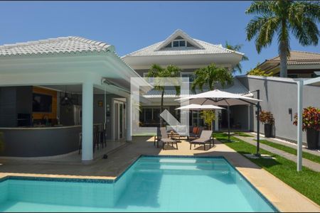 Casa de condomínio à venda com 431m², 6 quartos e 6 vagasFachada