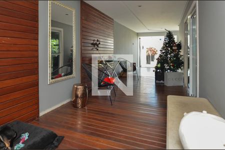 Casa de condomínio à venda com 431m², 6 quartos e 6 vagasVaranda