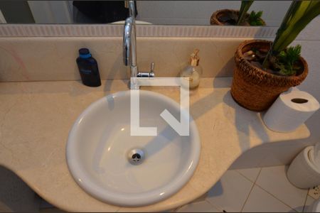 Casa de condomínio à venda com 431m², 6 quartos e 6 vagasLavabo