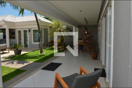 Casa de condomínio à venda com 431m², 6 quartos e 6 vagasVaranda