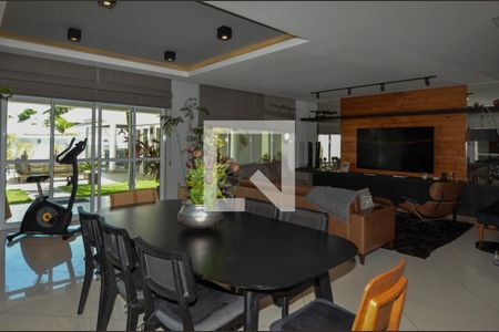 Sala de casa de condomínio à venda com 6 quartos, 431m² em Barra da Tijuca, Rio de Janeiro