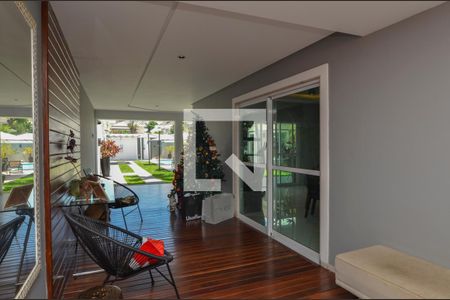 Casa de condomínio à venda com 431m², 6 quartos e 6 vagasVaranda