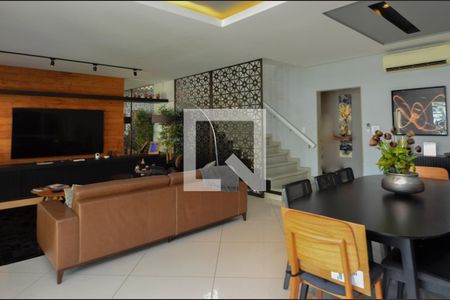 Sala de casa de condomínio à venda com 6 quartos, 431m² em Barra da Tijuca, Rio de Janeiro