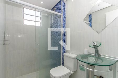 Banheiro de apartamento à venda com 1 quarto, 50m² em Cocaia, Guarulhos