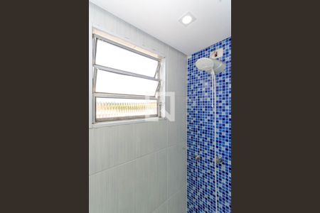 Banheiro de apartamento à venda com 1 quarto, 50m² em Cocaia, Guarulhos