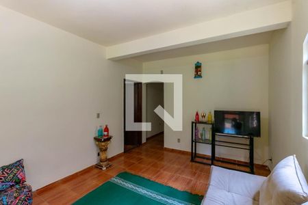 Sala de casa à venda com 3 quartos, 120m² em Havaí, Belo Horizonte