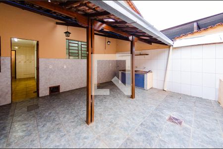 Casa para alugar com 120m², 3 quartos e 1 vagaÁrea de serviço