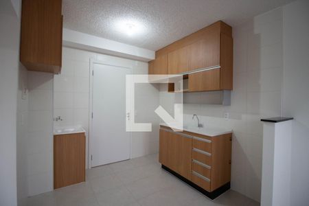 Apartamento para alugar com 35m², 2 quartos e sem vaga Apartamento para alugar com 35m², 2 quartos e sem vagaSala-Cozinha