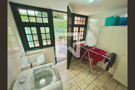 Casa à venda com 3 quartos, 413m² em Alphaville, Santana de Parnaíba