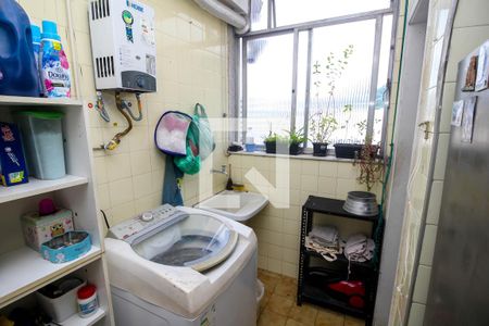 Apartamento à venda com 110m², 3 quartos e 1 vagaÁrea de Serviço