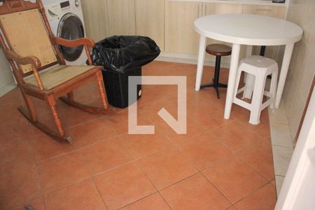 Casa para alugar com 128m², 3 quartos e 10 vagasDetalhe da área de serviço