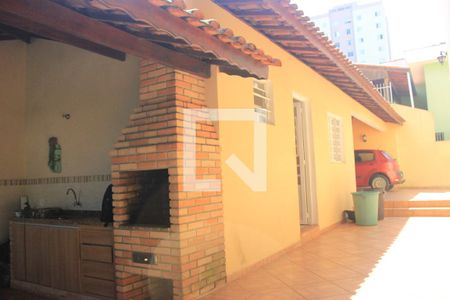 Casa para alugar com 128m², 3 quartos e 10 vagasÁrea externa 