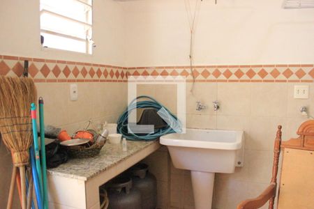 Casa para alugar com 128m², 3 quartos e 10 vagasDetalhe da área de serviço