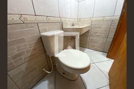 Casa à venda com 100m², 2 quartos e 1 vagaLavabo