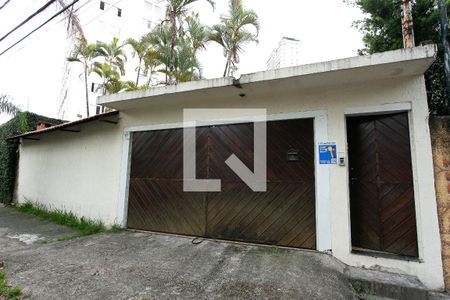 Casa à venda com 182m², 4 quartos e 4 vagasFachada
