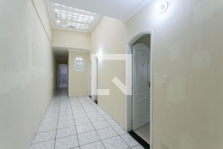 Casa à venda com 182m², 4 quartos e 4 vagasCorredor
