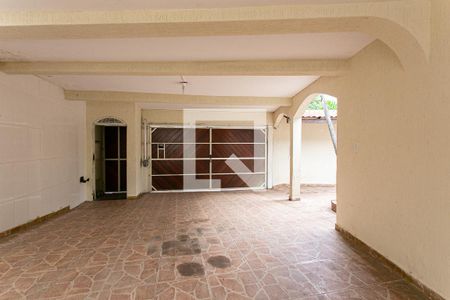 Casa à venda com 182m², 4 quartos e 4 vagasGaragem