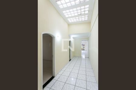 Casa à venda com 182m², 4 quartos e 4 vagasCorredor