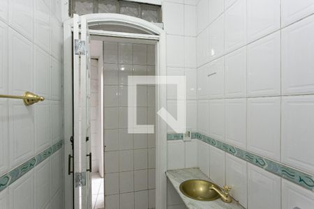 Casa à venda com 182m², 4 quartos e 4 vagasBanheiro de serviço