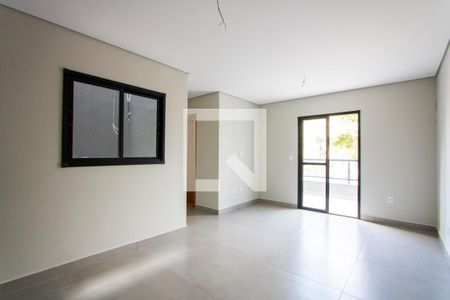 Sala de casa à venda com 2 quartos, 128m² em Vila Pinheirinho, Santo André