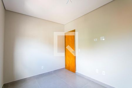Quarto 1 - Suíte de casa à venda com 2 quartos, 128m² em Vila Pinheirinho, Santo André