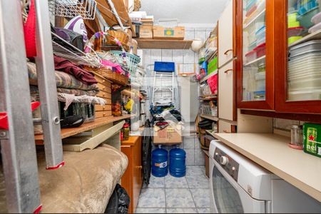 Casa à venda com 143m², 3 quartos e 2 vagas Casa à venda com 143m², 3 quartos e 2 vagasQuarto de Serviço