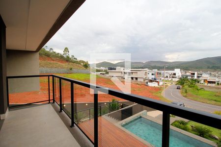 Casa de condomínio à venda com 440m², 4 quartos e 4 vagasVaranda do Quarto