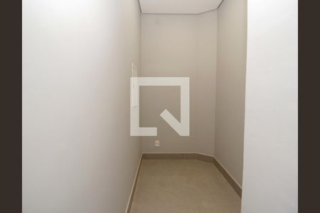 Casa de condomínio à venda com 440m², 4 quartos e 4 vagasDespensa