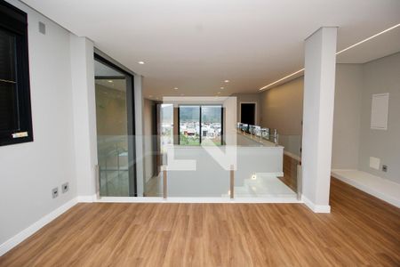 Casa de condomínio à venda com 440m², 4 quartos e 4 vagasSala 2