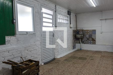 Casa à venda com 180m², 2 quartos e 4 vagasLavanderia