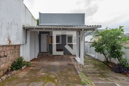 Casa à venda com 180m², 2 quartos e 4 vagasFachada