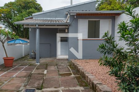 Casa à venda com 180m², 2 quartos e 4 vagasFachada