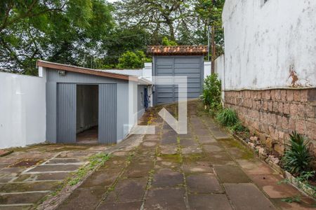 Casa à venda com 180m², 2 quartos e 4 vagas Casa à venda com 180m², 2 quartos e 4 vagasÁrea externa