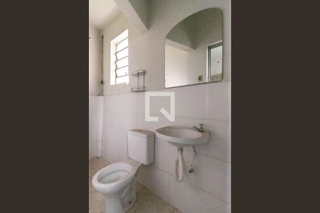 Banheiro de casa para alugar com 1 quarto, 41m² em Santo Andre, Belo Horizonte