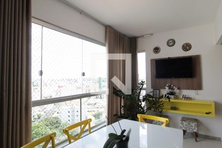 Sala de apartamento para alugar com 3 quartos, 85m² em Santa Mônica, Uberlândia