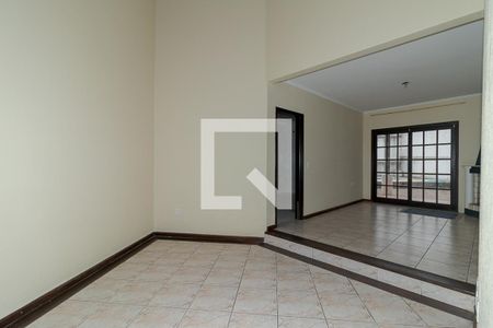 Sala de casa à venda com 3 quartos, 250m² em Sarandi, Porto Alegre
