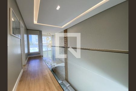 Casa de condomínio à venda com 188m², 4 quartos e 4 vagas Detalhe corredor