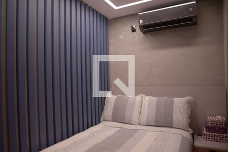 Casa de condomínio à venda com 188m², 4 quartos e 4 vagasQuarto 4 - Suíte