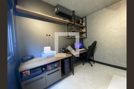 Casa de condomínio à venda com 188m², 4 quartos e 4 vagasQuarto 1