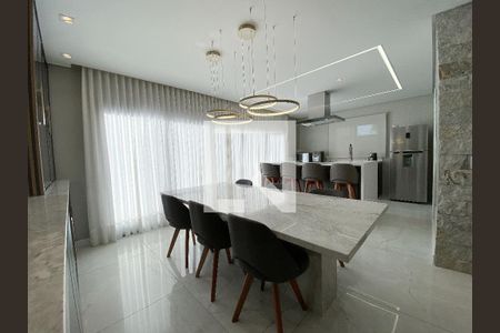 Casa de condomínio à venda com 188m², 4 quartos e 4 vagasCozinha