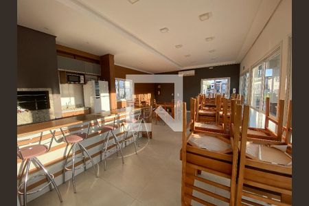 Casa de condomínio à venda com 188m², 4 quartos e 4 vagasÁrea comum - Salão de festas