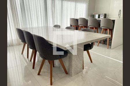 Casa de condomínio à venda com 188m², 4 quartos e 4 vagasCozinha