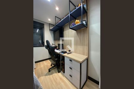 Casa de condomínio à venda com 188m², 4 quartos e 4 vagasQuarto 4 - Suíte